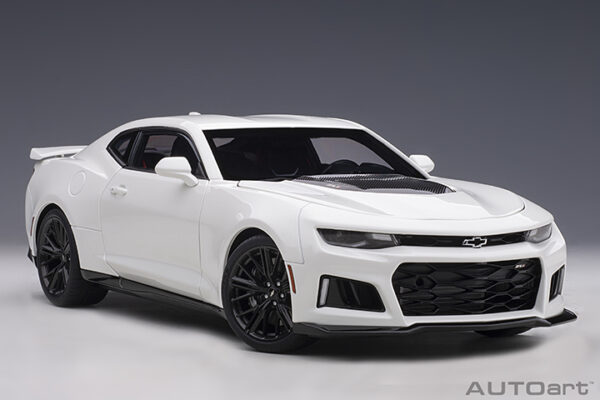 CHEVROLET CAMARO ZL1 2017 (SUMMIT W1HITE) - Imagen 19