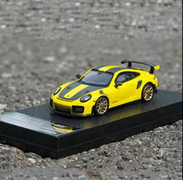 Porsche GT2 RS caja acrilica 1:64