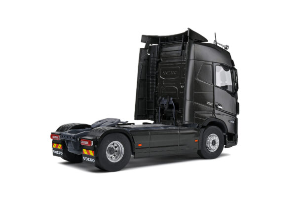 CAMION VOLVO FH GLOBETROTTER XL 2021 BLACK ESCALA 1:24 - Imagen 6