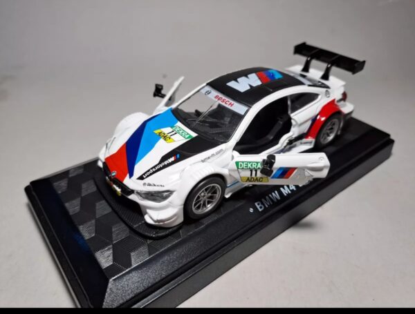 BMW M4 DTM #11 1:43 - Imagen 3