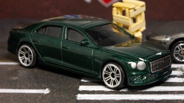 Bentley Flying Spur 1:64